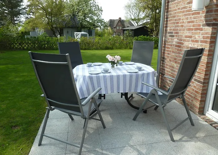 Semesterbostad Haus Dorte